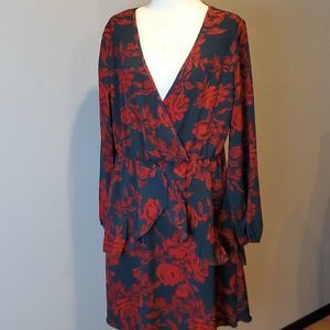 Auguest faux wrap floral dress large nwt